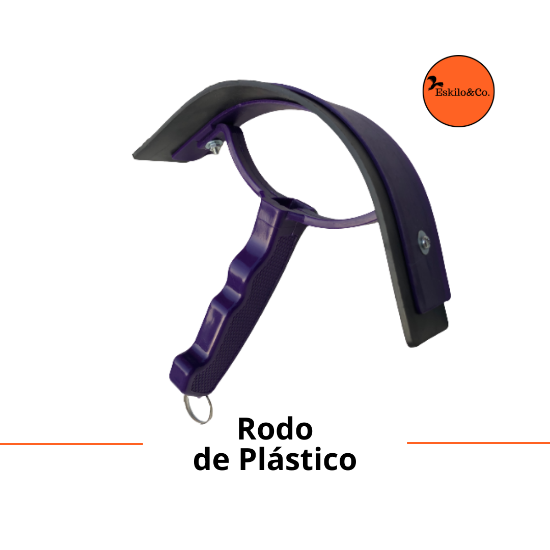 Rodo plástico para cavalo em São Paulo - Eskilo & Co.